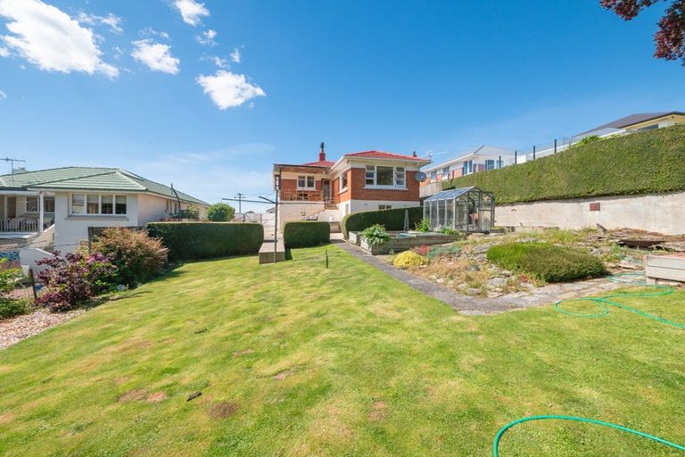 Photo of property in 138 Easther Crescent, Kew, Dunedin, 9012