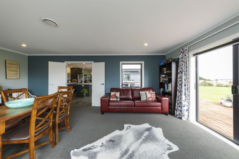 Photo of property in 52 Centre Road, Aokautere, Palmerston North, 4471