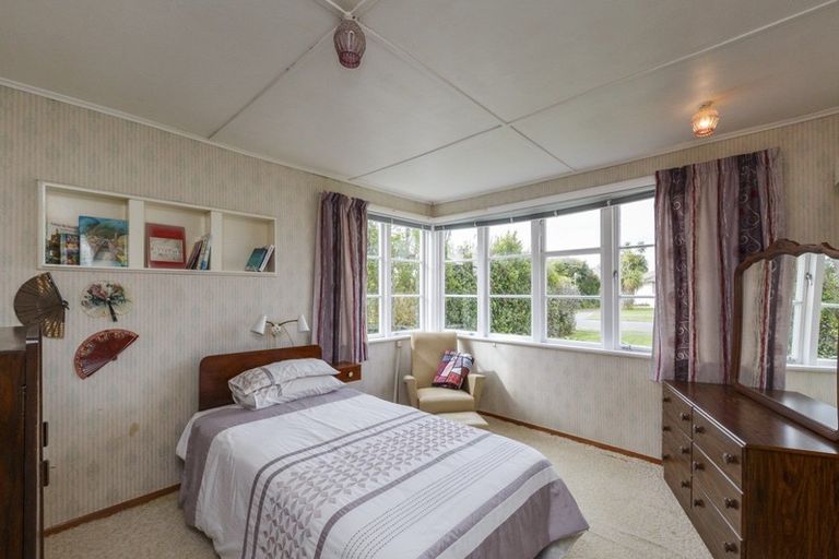 Photo of property in 42 Tweed Street, Roslyn, Palmerston North, 4414