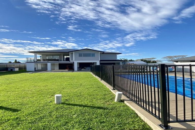 Photo of property in 60b Wilson Road South, Paengaroa, 3189