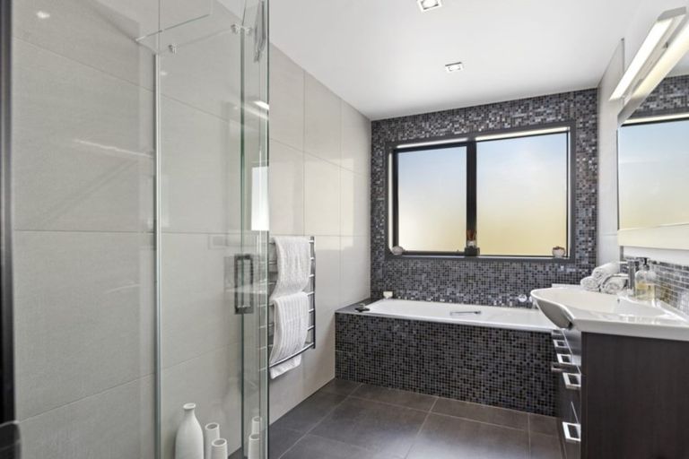 Photo of property in 11 Tarata Court, Redvale, Albany, 0792