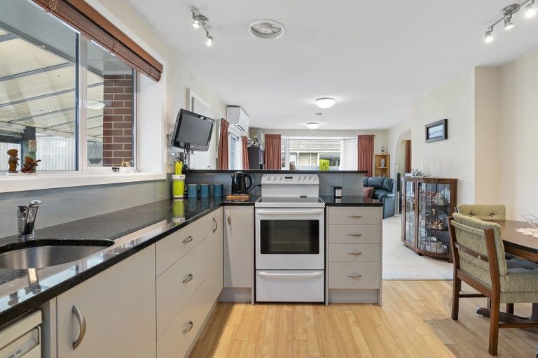 Photo of property in 3 Coronado Place, Broomfield, Christchurch, 8042