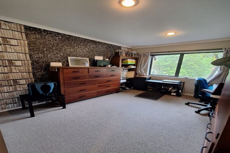 Photo of property in 22 Aragon Grove, Kingsley Heights, Upper Hutt, 5018