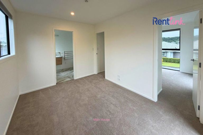 Photo of property in 85 Awataha Crescent, Pyes Pa, Tauranga, 3110