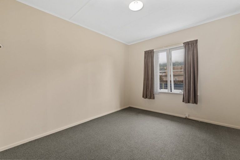 Photo of property in 15 Grayson Avenue, Mangakakahi, Rotorua, 3015