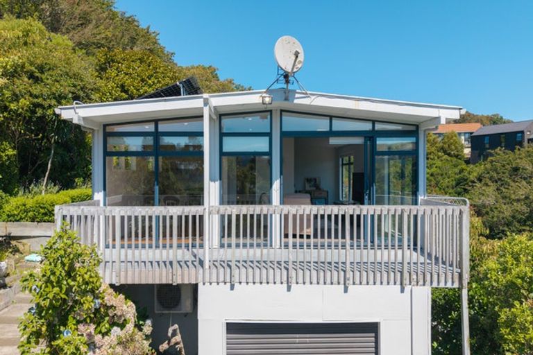 Photo of property in 12a Silverbirch Grove, Churton Park, Wellington, 6037