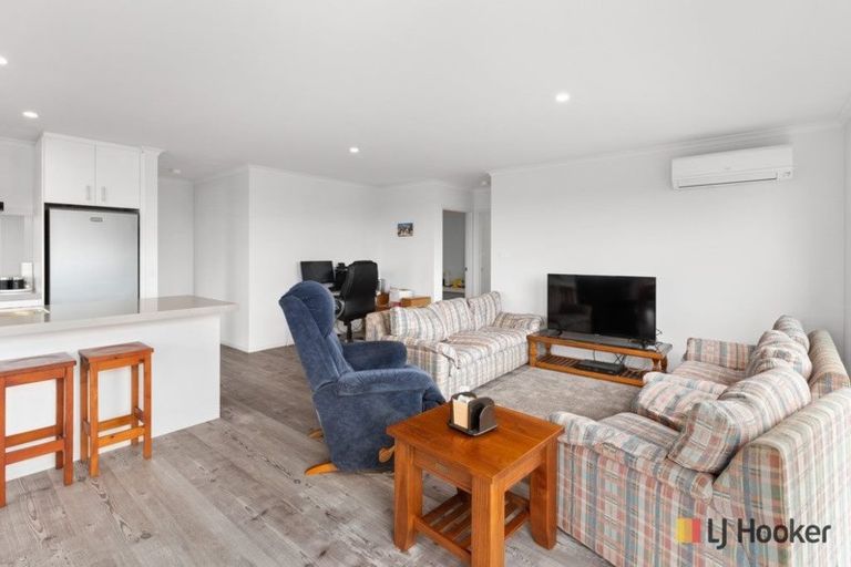 Photo of property in 93b Beach Road, Waihi Beach, 3611