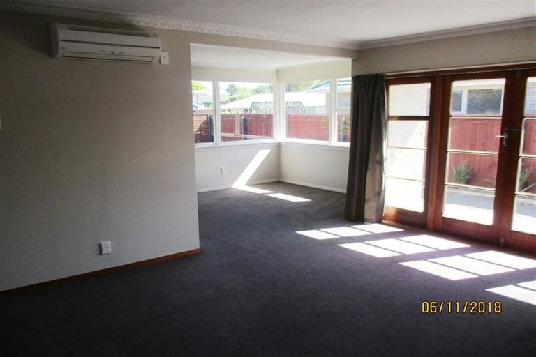 Photo of property in 64 Wingate Street, Redwood, Christchurch, 8051