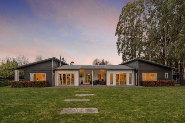 Photo of property in 26 Cotter Street, Greytown, 5712