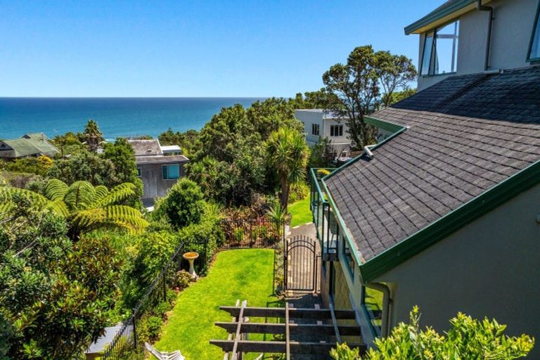 Photo of property in 6 Berridge Road, Muriwai, Waimauku, 0881