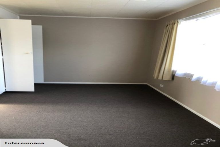 Photo of property in 72 Kent Street, Carterton, 5713