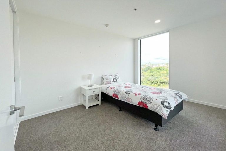 Photo of property in 414/19 Rawene Road, Birkenhead, Auckland, 0626