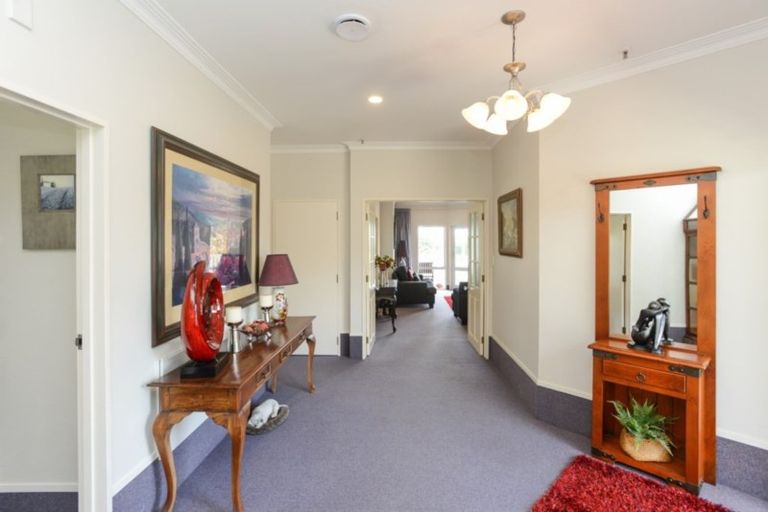Photo of property in 20a Busby Hill, Havelock North, 4130