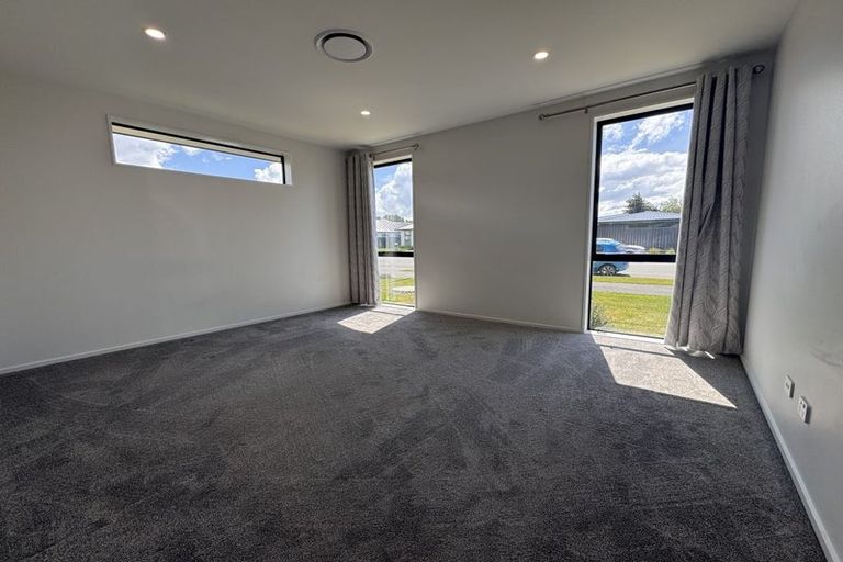 Photo of property in 92 Muirhill Street, Halswell, Christchurch, 8025