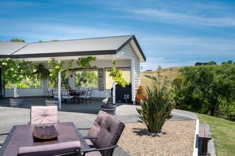 Photo of property in 135 Ballantyne Road, Poraiti, Napier, 4182