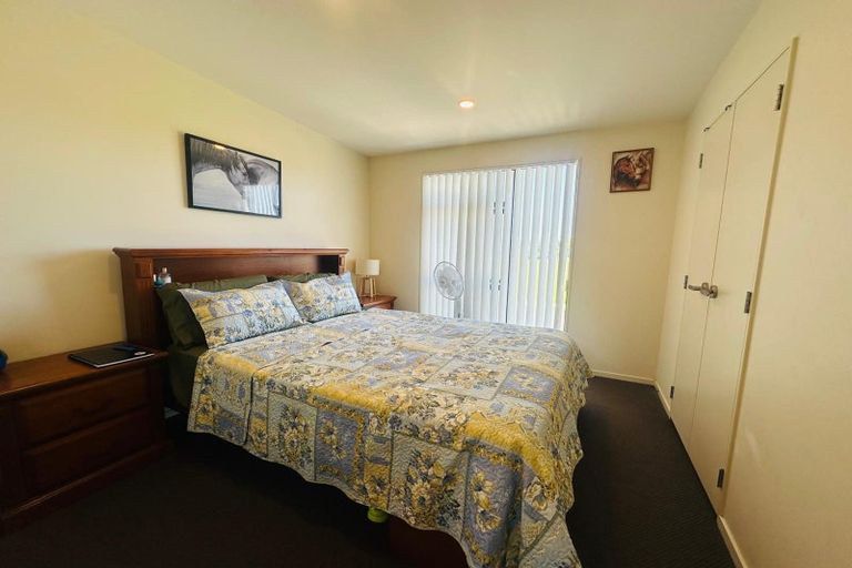 Photo of property in 107 Te Aparangi Road, Papakura, 2110