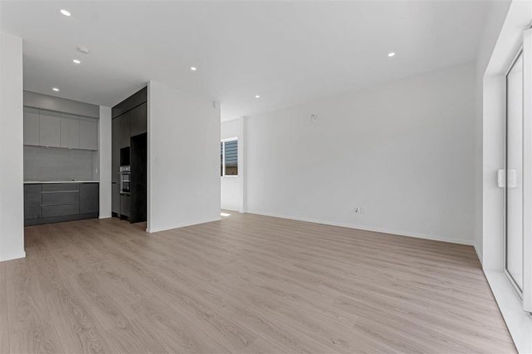 Photo of property in 17b Waka Ama Road, Karaka, Papakura, 2113