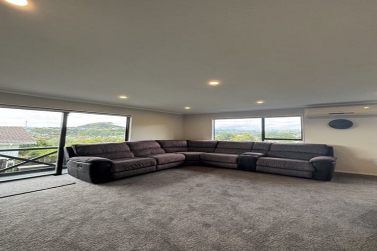 Photo of property in 210b Staithes Drive South, Whitby, Porirua, 5024