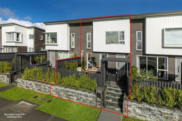 Photo of property in 165 Millwater Parkway, Silverdale, 0932