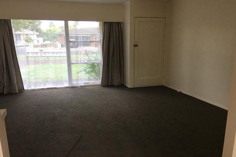Photo of property in 28 Landscape Road, Papatoetoe, Auckland, 2025