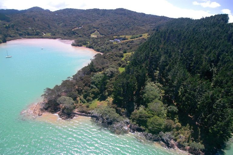 Photo of property in 225 Okura Bay Road, Totara North, Kaeo, 0479