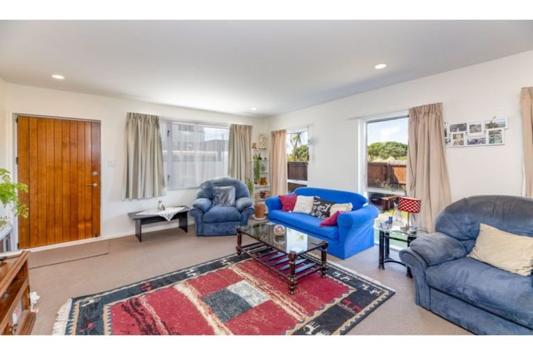 Photo of property in 1/528 Marine Parade, South New Brighton, Christchurch, 8062