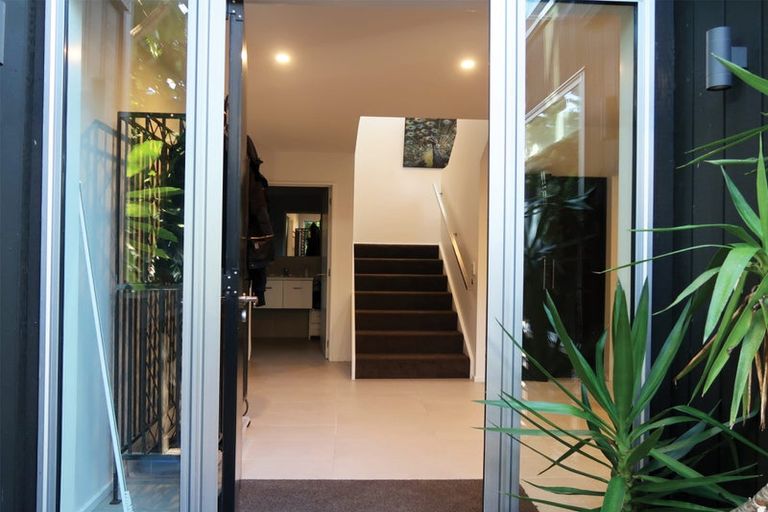 Photo of property in 25a Bayview Place, Cass Bay, Lyttelton, 8082