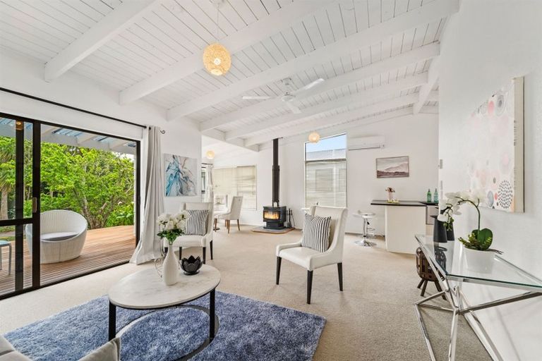 Photo of property in 112b Brightside Road, Stanmore Bay, Whangaparaoa, 0932