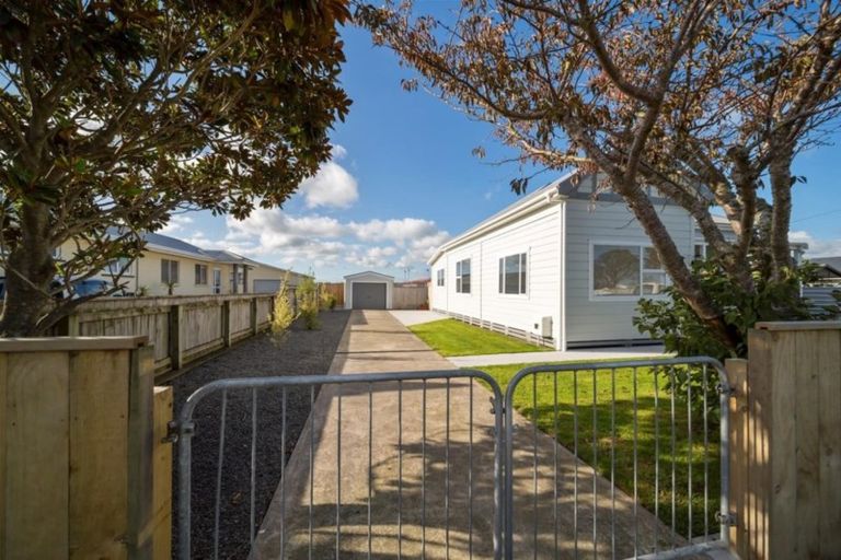Photo of property in 29 Mawhitiwhiti Road, Normanby, Hawera, 4614