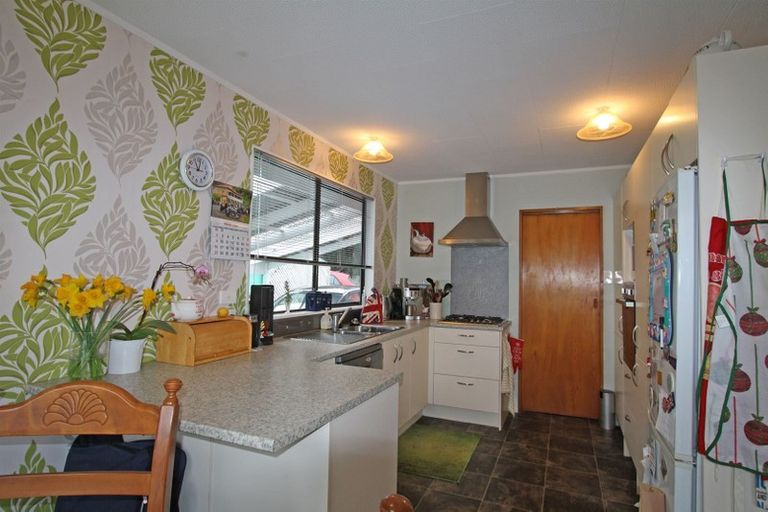Photo of property in 16 Acacia Place, Bell Block, New Plymouth, 4312