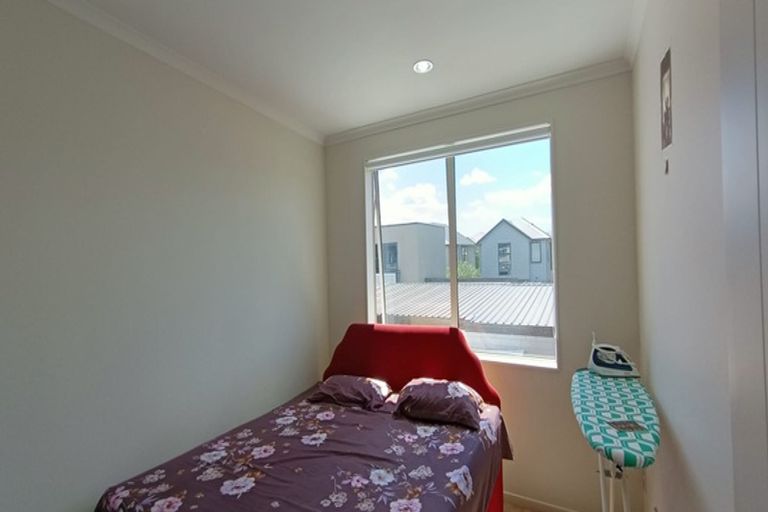 Photo of property in 25 Hakawai Avenue, Takanini, 2112