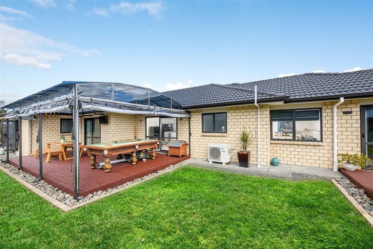 Photo of property in 7 Kahika Grove, Huapai, Kumeu, 0810