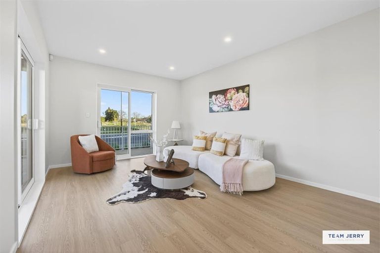 Photo of property in 101 Tributary Parade, Karaka, 2578