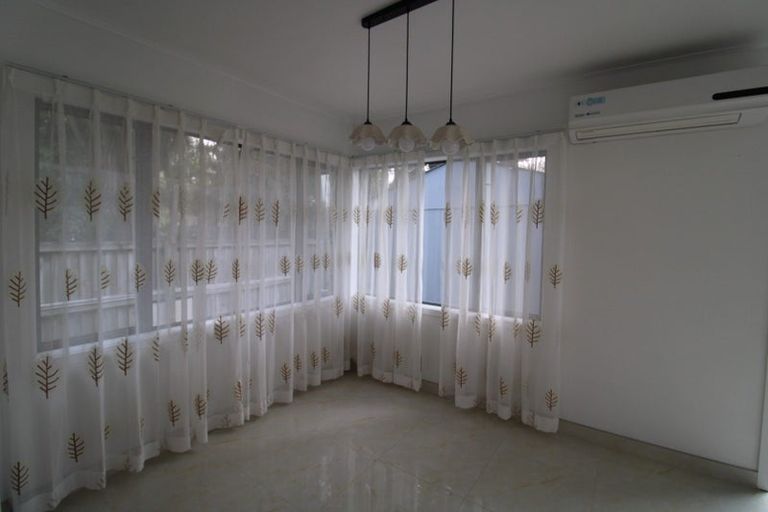 Photo of property in 9a Piko Crescent, Riccarton, Christchurch, 8041