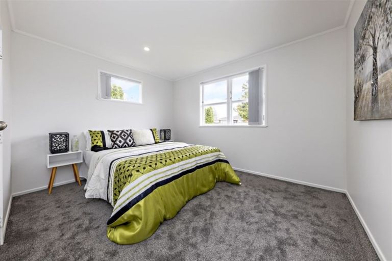 Photo of property in 13 Addington Avenue, Manurewa, Auckland, 2102