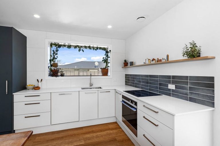 Photo of property in 68 Kennedys Bush Road, Halswell, Christchurch, 8025