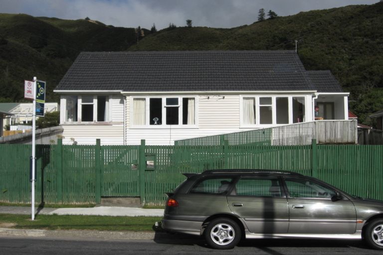 Photo of property in 32 Hay Street, Naenae, Lower Hutt, 5011
