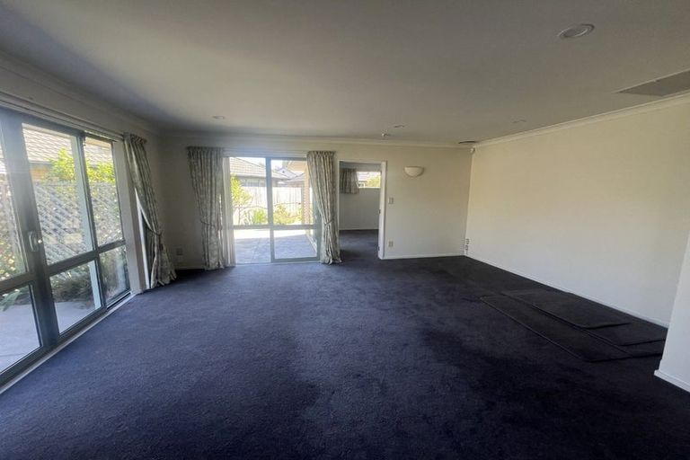 Photo of property in 3 Dunmurry Place, Casebrook, Christchurch, 8051