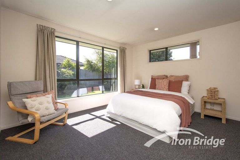 Photo of property in 18 Amoka Crescent, Parklands, Christchurch, 8083