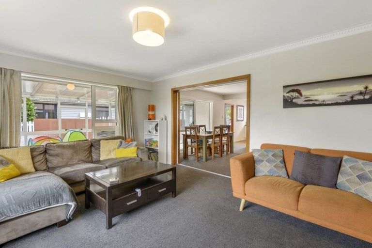 Photo of property in 408 Main North Road, Redwood, Christchurch, 8051