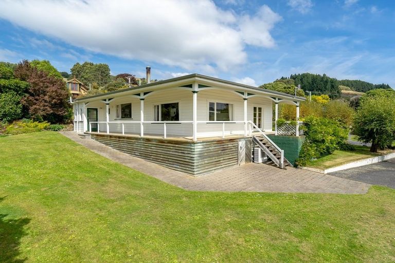 Photo of property in 1 Waikana Street, Broad Bay, Dunedin, 9014