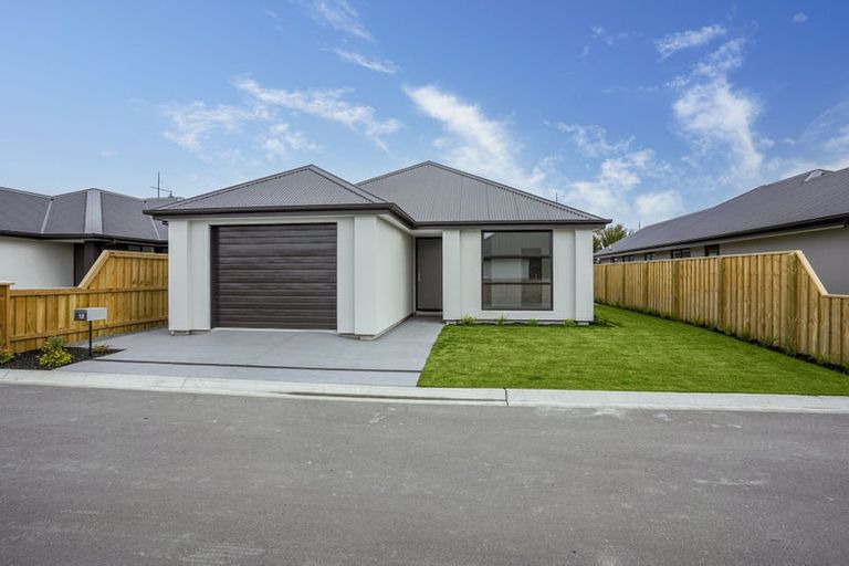 Photo of property in 18 Edlin Lane, Pegasus, 7612