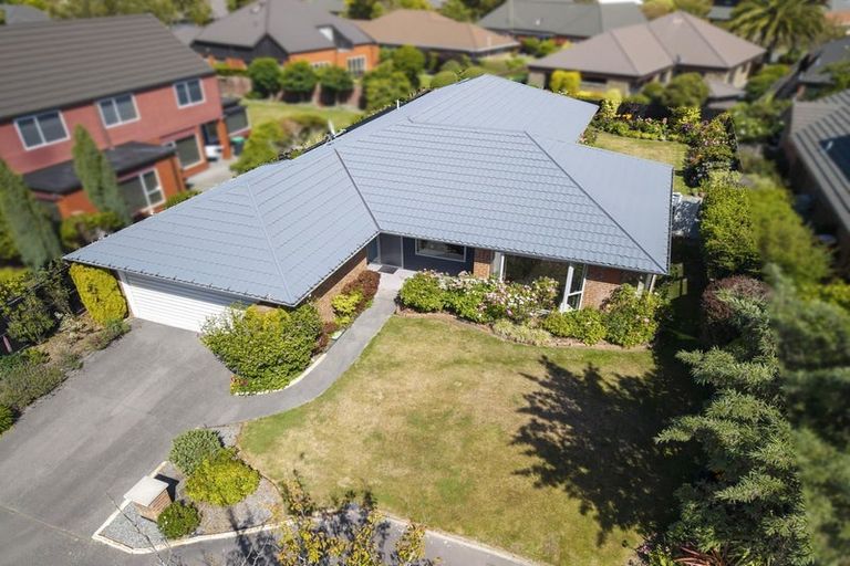 Photo of property in 43 Berkshire Drive, Avonhead, Christchurch, 8042