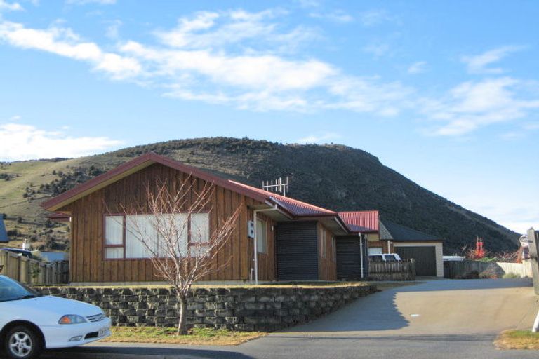 Photo of property in 8 Glenfinnon Place, Wanaka, 9305