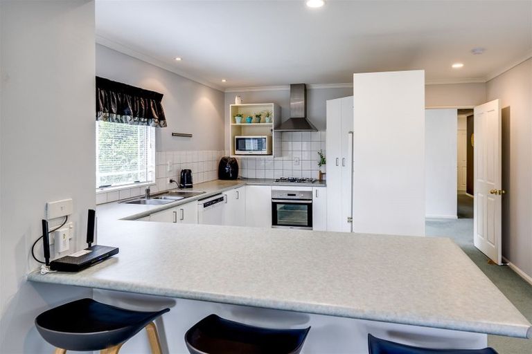 Photo of property in 525a Main North Road, Bay View, Napier, 4104