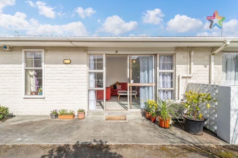 Photo of property in 51b Ludlam Crescent, Woburn, Lower Hutt, 5010