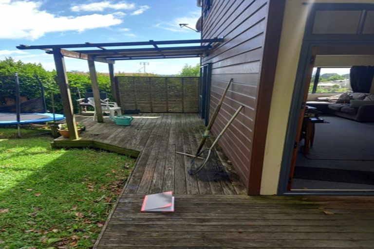 Photo of property in 113a Carlisle Road, Torbay, Auckland, 0632