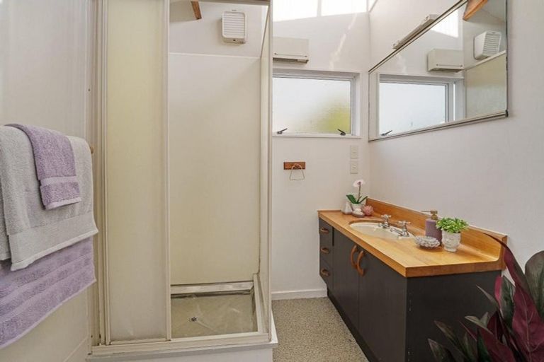 Photo of property in 20 Simcox Street, Otaki Beach, Otaki, 5512