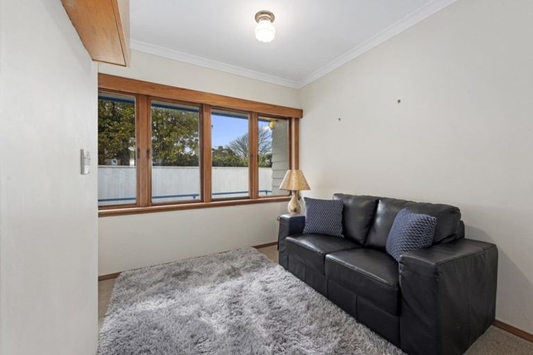 Photo of property in 8 Maire Street, Eastbourne, Lower Hutt, 5013