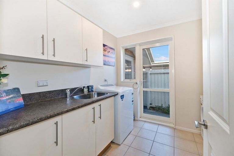 Photo of property in 10 Richard Seddon Drive, Northwood, Christchurch, 8051